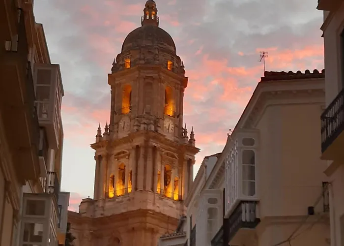 Konukevi Shanti's Andalusian Málaga
