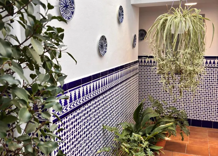 Shanti's Andalusian Konukevi Málaga